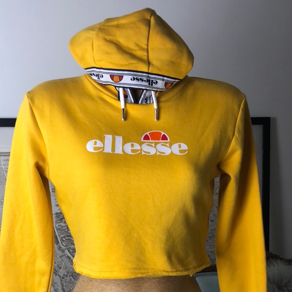 New Ellesse crop hooded Size 2